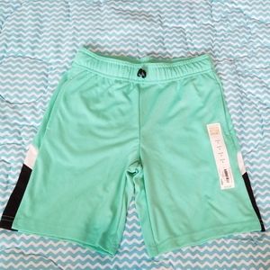 Green Active shorts